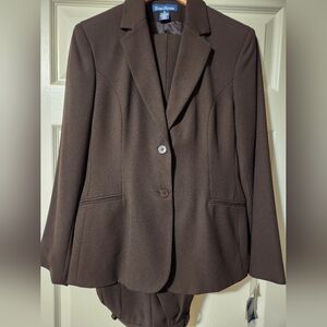 Evan-Picone brown pant suit, NWT, size 10